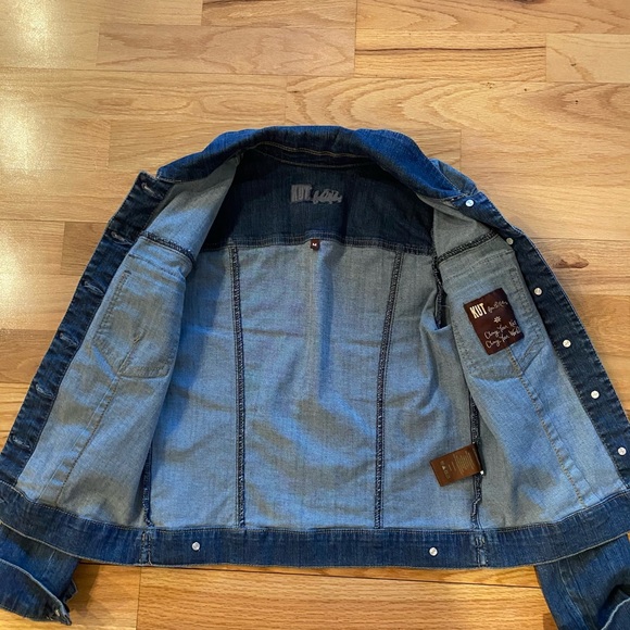 Jean jacket - Picture 4 of 4
